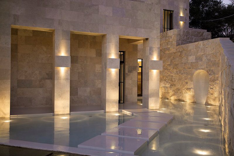 TRAVERTINE